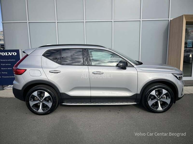 Volvo XC40 B3 Plus Dark