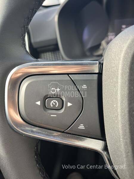 Volvo XC40 B3 Plus Dark