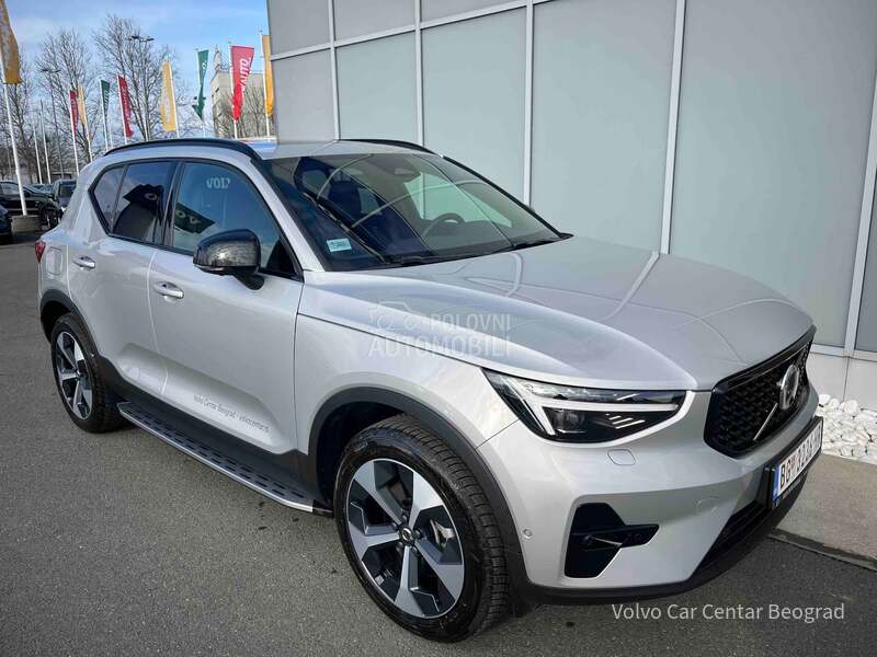 Volvo XC40 B3 Plus Dark