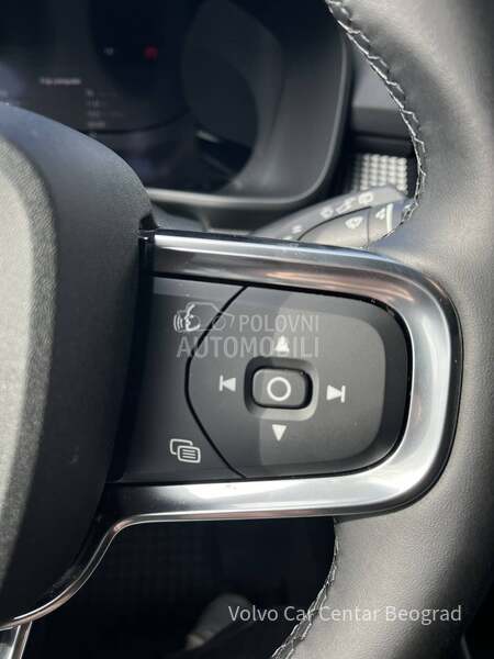 Volvo XC40 B3 Plus Dark