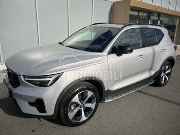 Volvo XC40 B3 Plus Dark