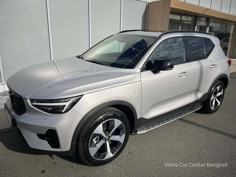 Volvo XC40 B3 Plus Dark