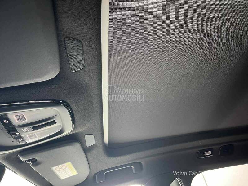 Volvo XC40 B3 Plus Dark