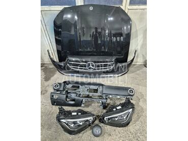 Mercedes Benz E Klasa -  kompletan auto u delovima