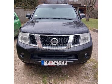 Nissan Pathfinder 