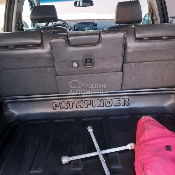 Nissan Pathfinder 