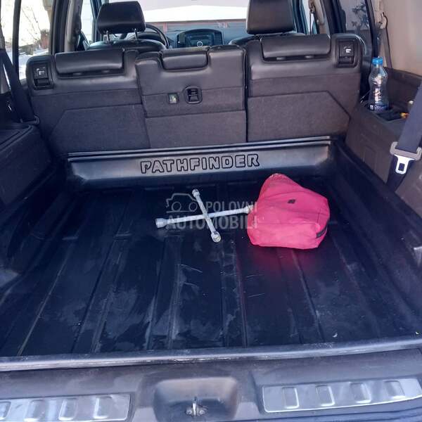 Nissan Pathfinder 