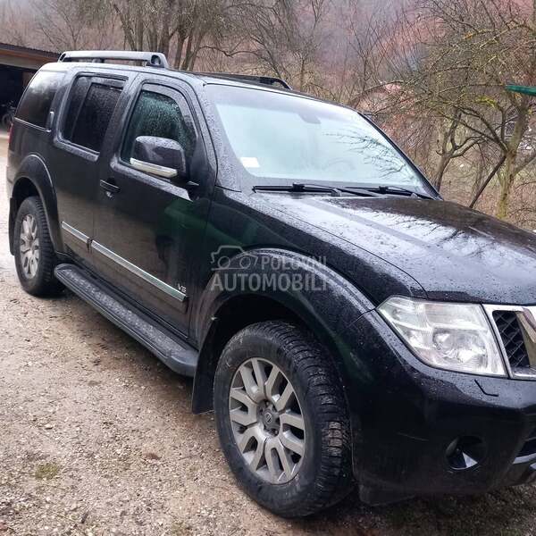 Nissan Pathfinder 