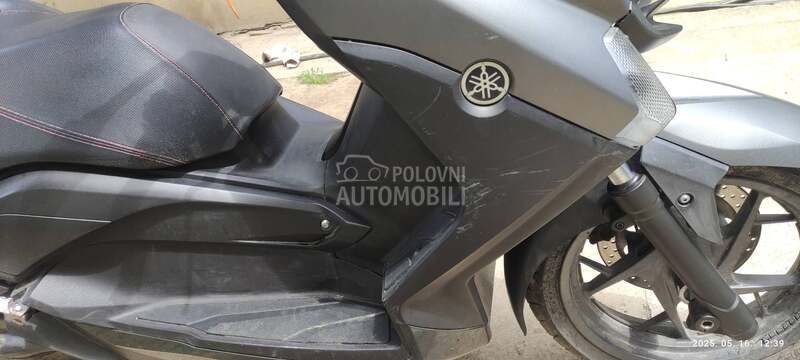 Yamaha X max 125