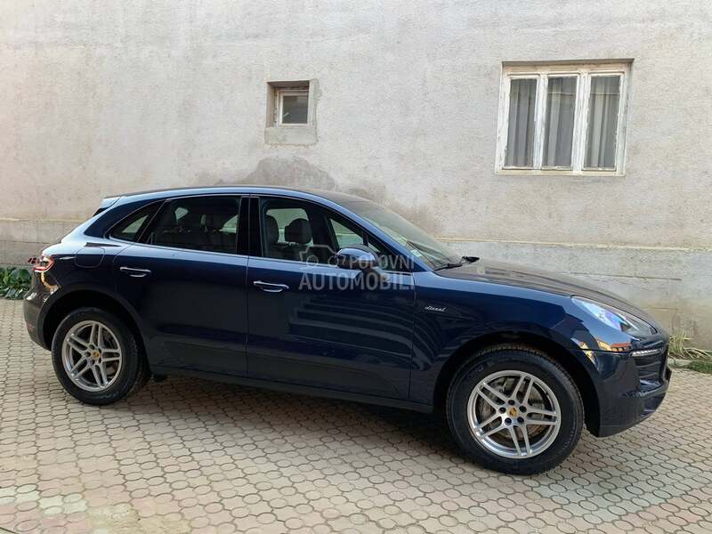 Porsche Macan S