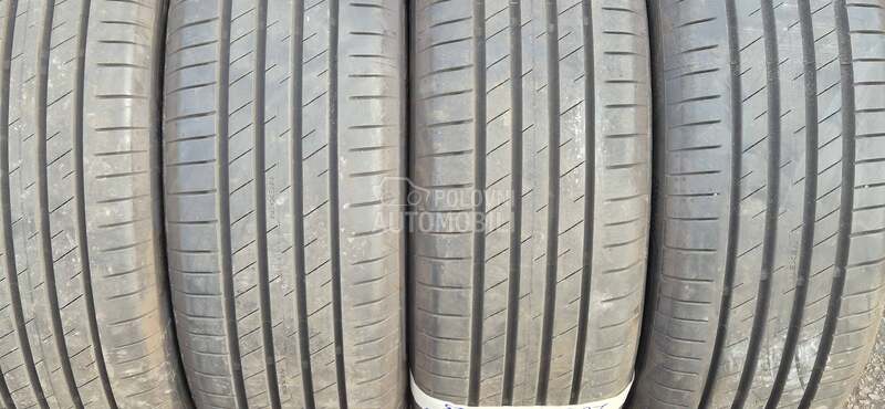Nexen 215/55 R17 Letnja