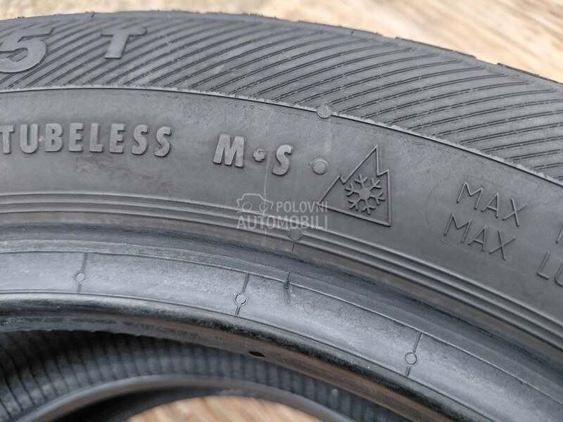 Barum 195/50 R15 Zimska