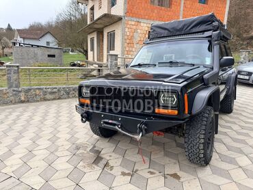 Jeep Cherokee XJ 4.0 Overland