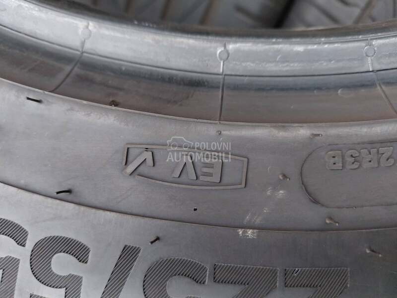 Continental 225/55 R16 Letnja