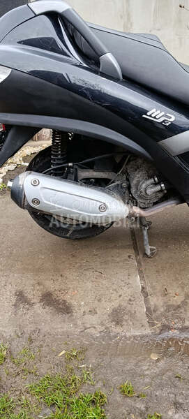Piaggio MP3 250 RL