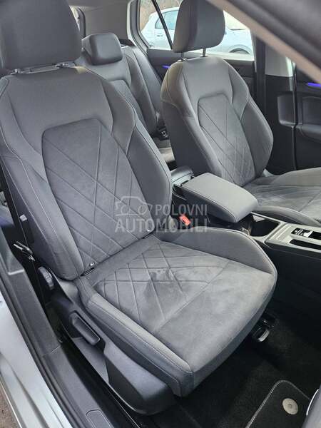 Volkswagen Golf 8 eHybrid STYLE