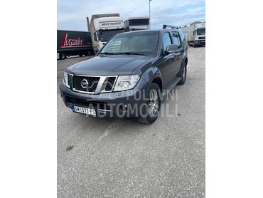 Nissan Pathfinder 