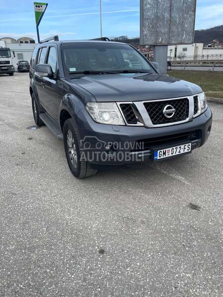 Nissan Pathfinder 
