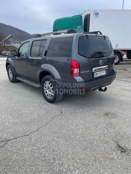 Nissan Pathfinder 