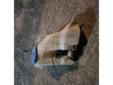 Posuda tečnosti za brisače za Volkswagen Polo od 1994. do 2001. god.