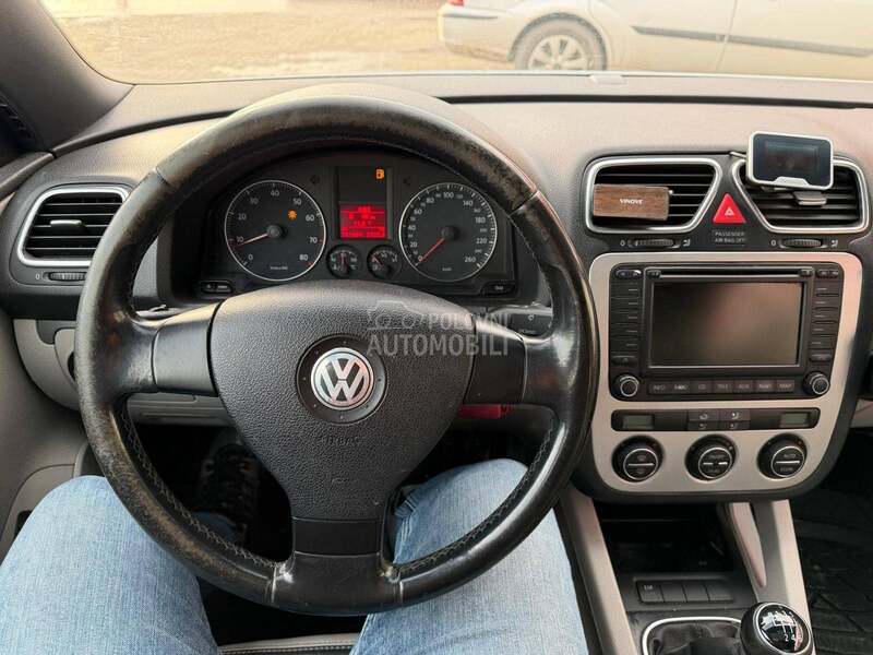 Volkswagen EOS 