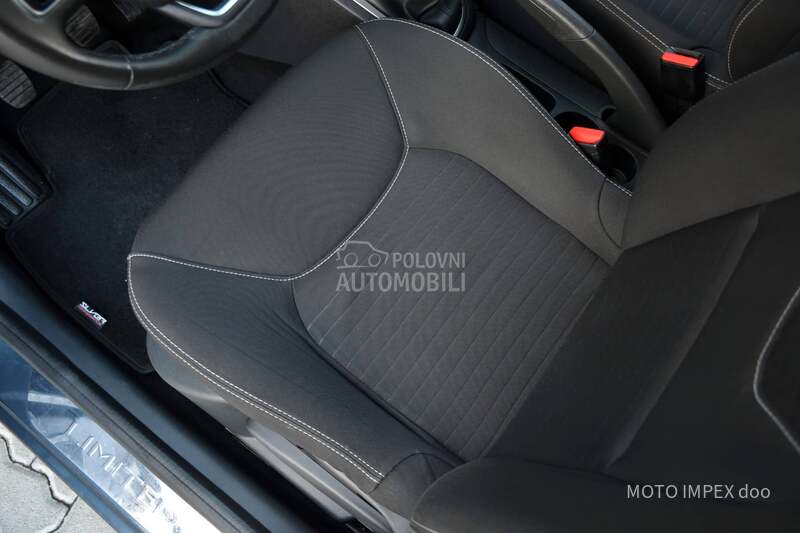 Renault Clio 1.2 / LIMITED