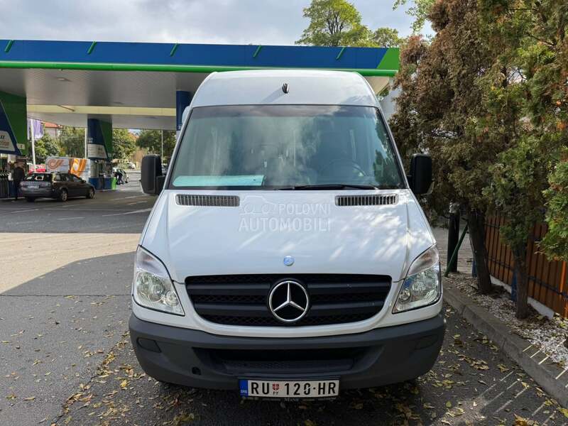 Mercedes Benz Sprinter