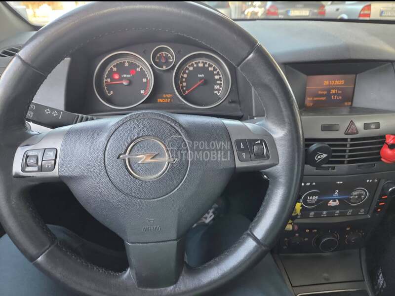 Opel Astra H 1.9 CDTI