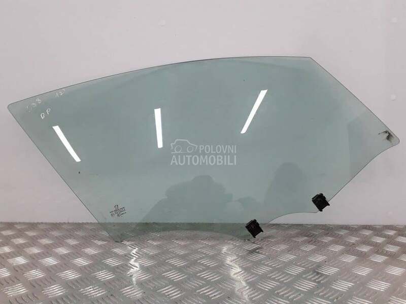 Auto staklo (šoferšajbna)