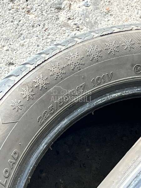 Lassa 225/55 R17 Zimska