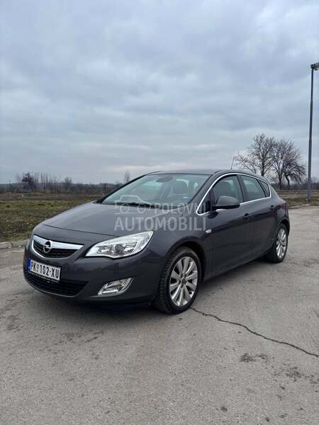 Opel Astra J 1.4 CH