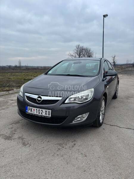 Opel Astra J 1.4 CH