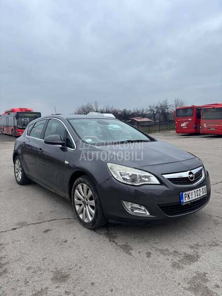 Opel Astra J 1.4 CH