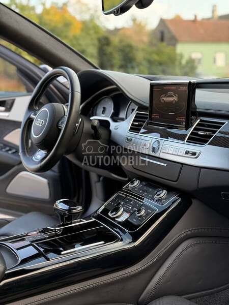Audi S8 Plus ceramic carbon