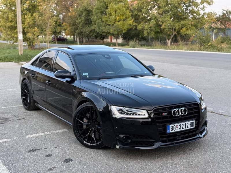Audi S8 Plus ceramic carbon