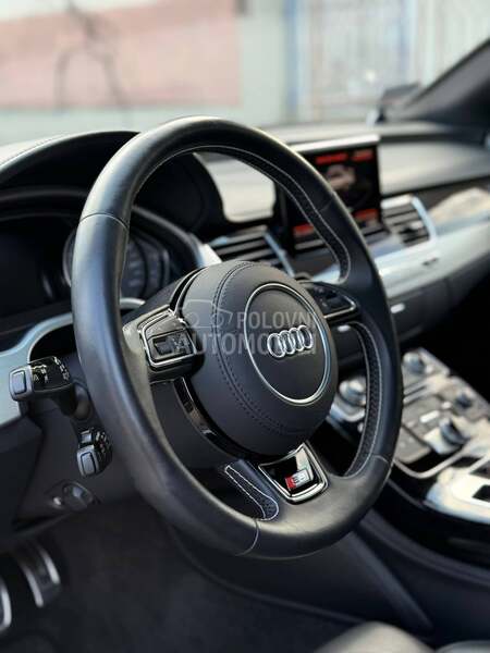 Audi S8 Plus ceramic carbon