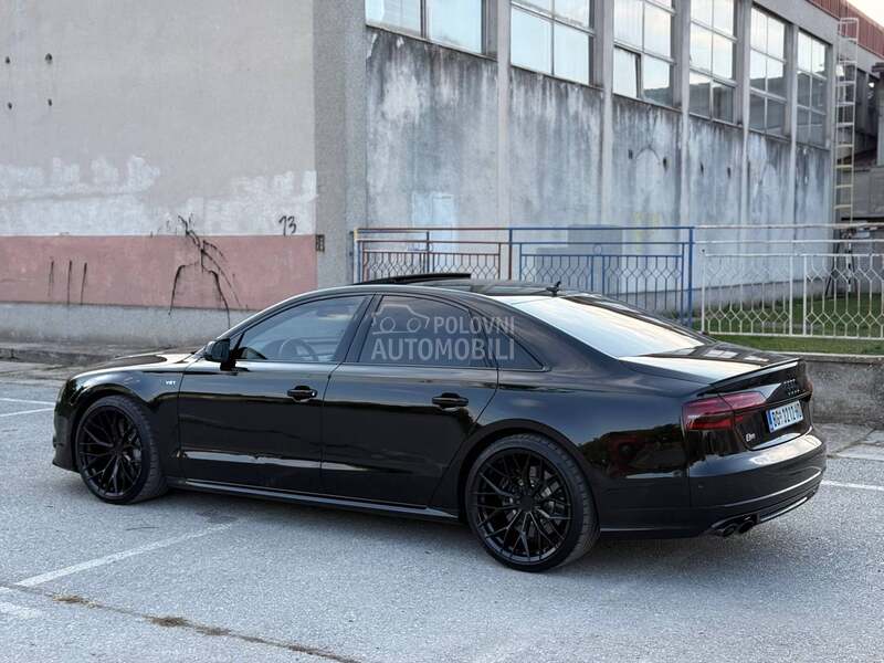 Audi S8 Plus ceramic carbon