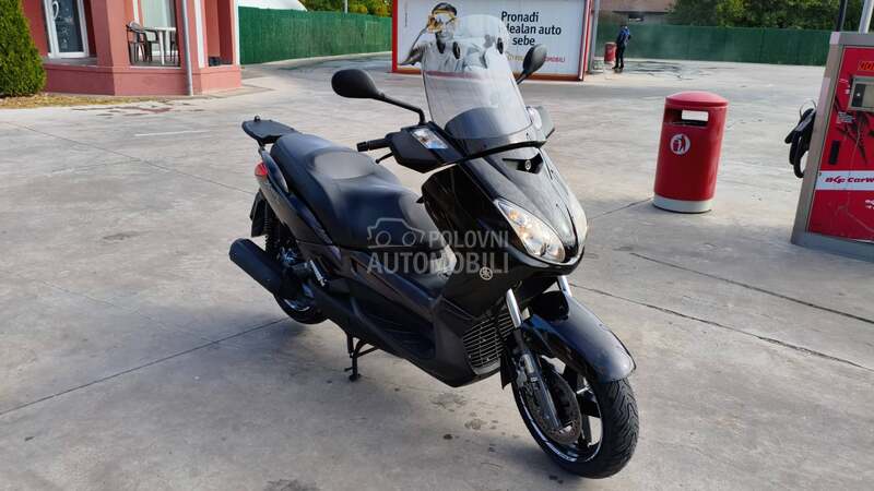 Yamaha Xmax 250