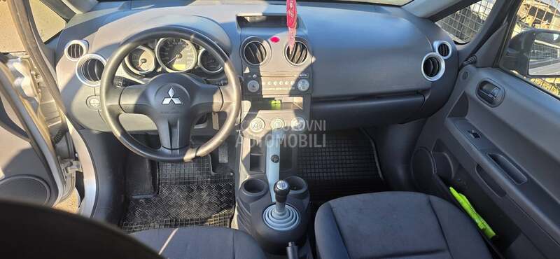 Mitsubishi Colt 