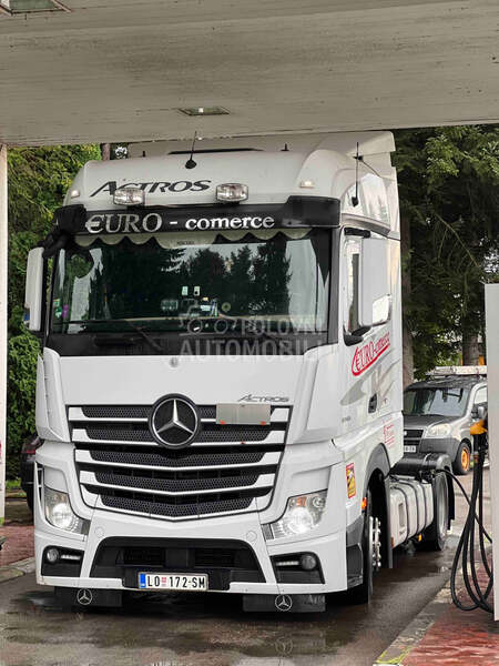 Schwarzmuller SPA3/E MEGA komplet opis