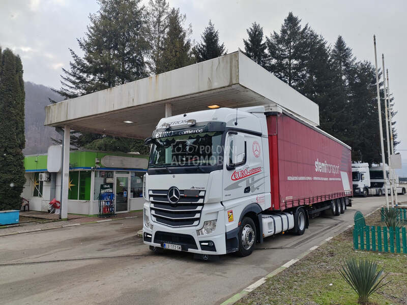 Schwarzmuller SPA3/E MEGA komplet opis