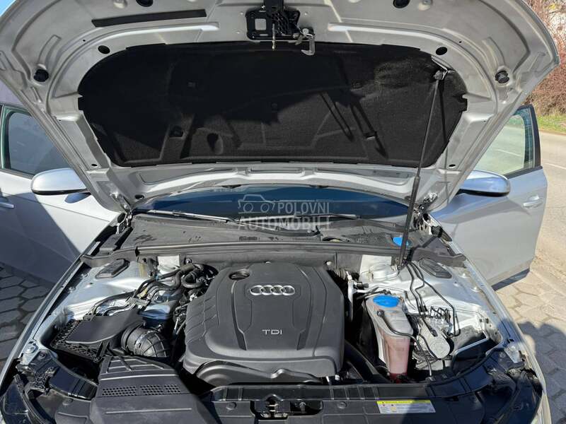 Audi A4 2.0tdi-aut.n.avi/led