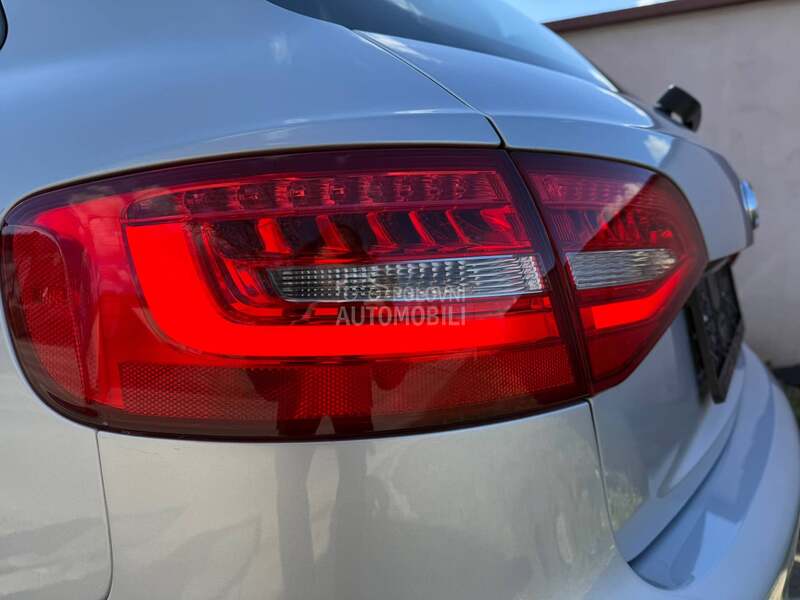 Audi A4 2.0tdi-aut.n.avi/led