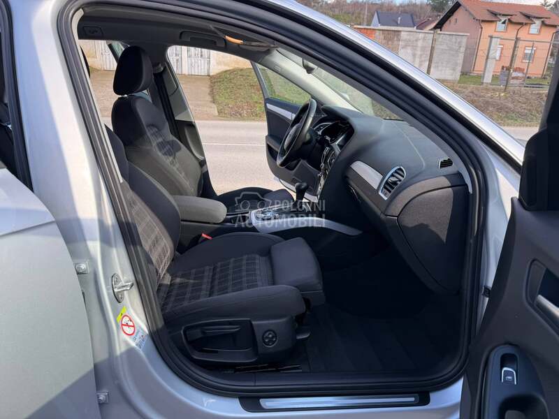 Audi A4 2.0tdi-aut.n.avi/led