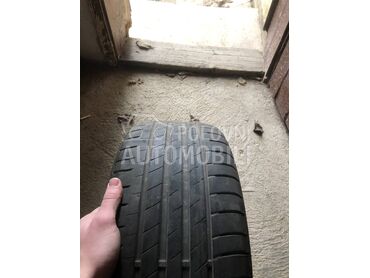 Goodyear 215/45 R17 Letnja