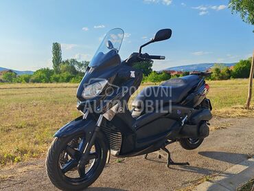 Yamaha X Max 250
