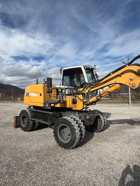 Liebherr A311