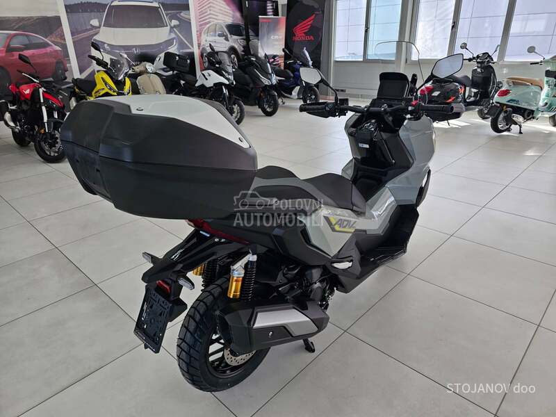Honda ADV 350