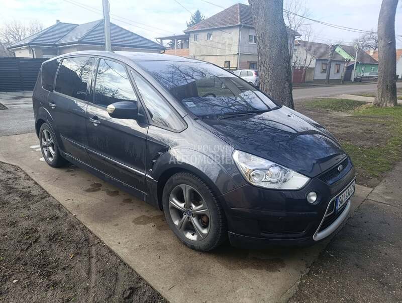 Ford S-Max 