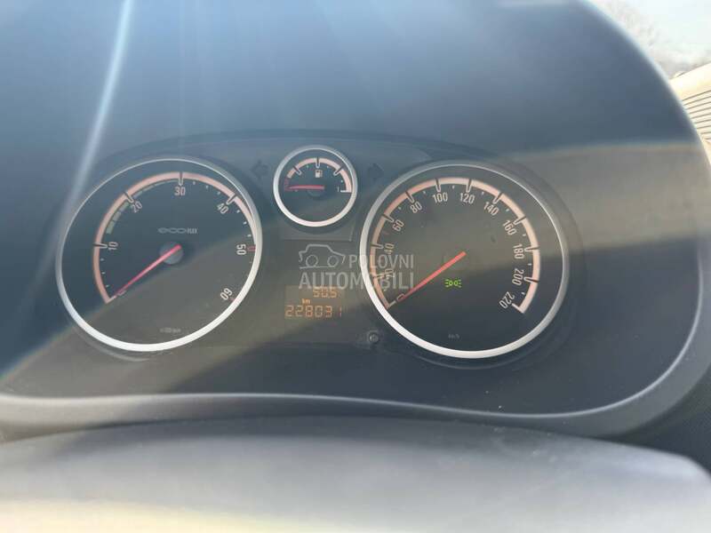 Opel Corsa D 